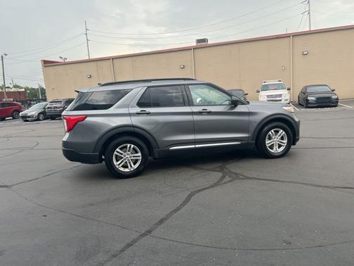Carbonized Gray Metallic 2023 Ford Explorer XLT
