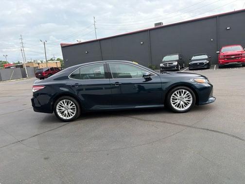 Aqua 2018 Toyota Camry XLE