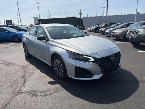 Brilliant Silver Metallic 2024 Nissan Altima 2.5 SV