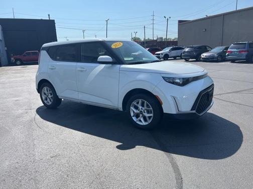 2024 Kia Soul LX