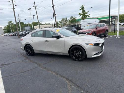 Quartz Metallic 2025 Mazda Mazda3 2.5 S Select Sport