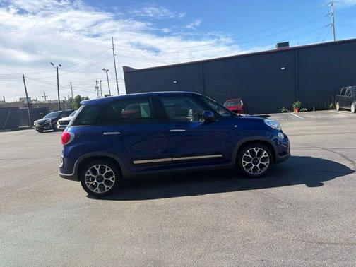Blue 2015 FIAT 500L Trekking