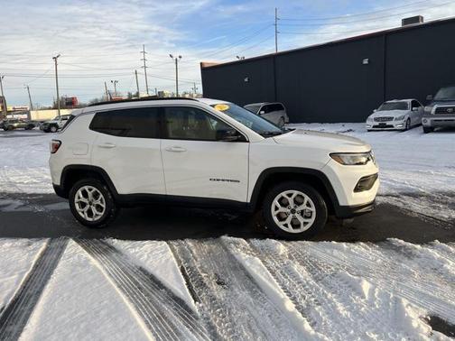 2025 Jeep Compass Latitude