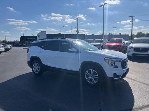 2022 GMC Terrain SLE