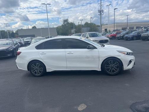 2022 Kia Forte GT-Line