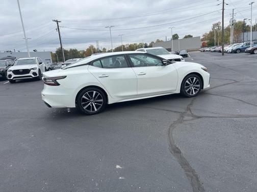 2023 Nissan Maxima SV Xtronic CVT