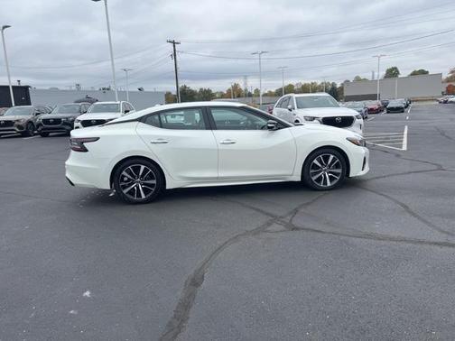 2023 Nissan Maxima SV Xtronic CVT