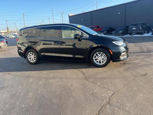 2026 Chrysler Pacifica L