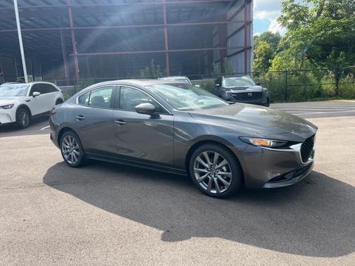 2025 Mazda Mazda3 FWD w/Preferred Package