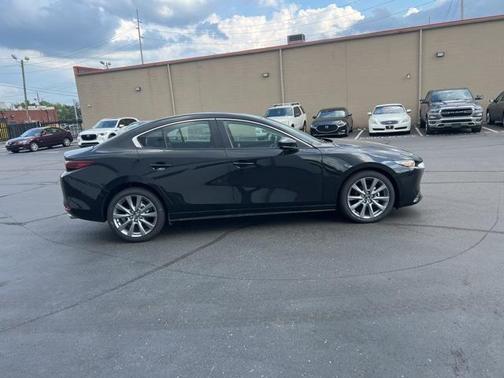 2025 Mazda Mazda3 FWD w/Preferred Package
