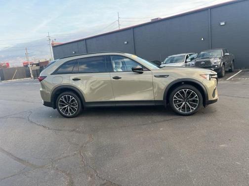 2025 Mazda CX-70 PHEV Premium Package