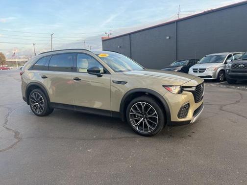 2025 Mazda CX-70 PHEV Premium Package