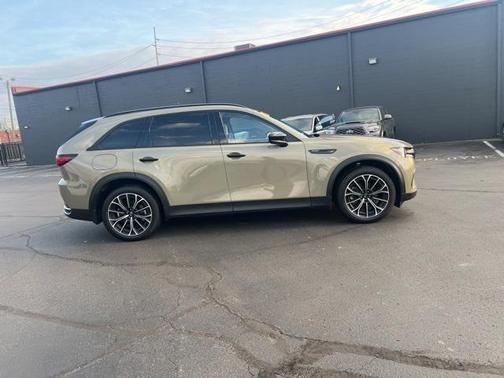 2025 Mazda CX-70 PHEV Premium Package