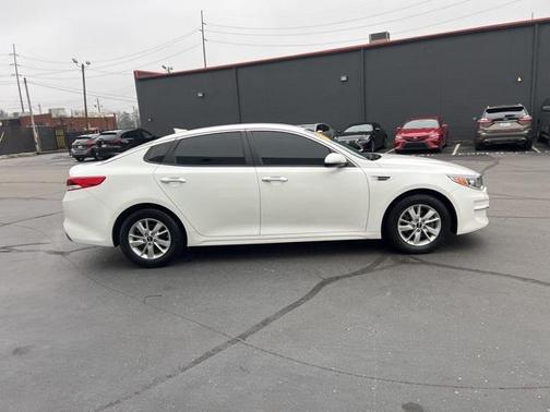 2018 Kia Optima LX