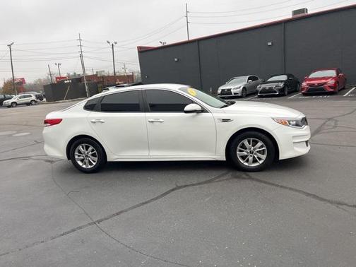 2018 Kia Optima LX