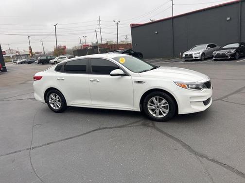 2018 Kia Optima LX