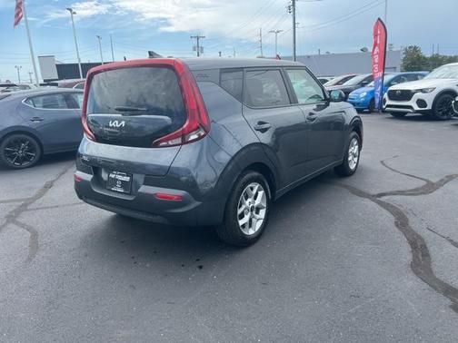 2022 Kia Soul LX
