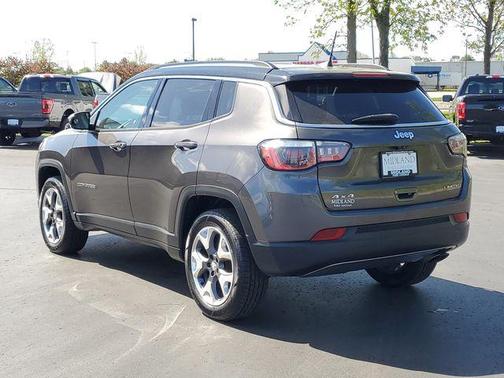 Granite Crystal Metallic Clearcoat 2019 Jeep Compass Limited