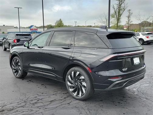 2025 Lincoln Nautilus Reserve