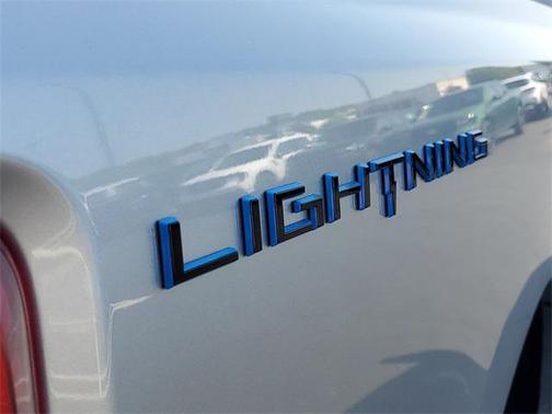 2025 Ford F-150 Lightning Flash