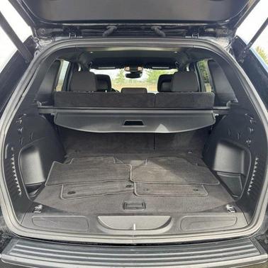 2022 Jeep Grand Cherokee Laredo