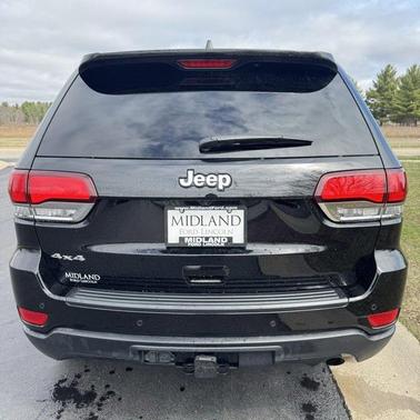 2022 Jeep Grand Cherokee Laredo