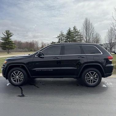 2022 Jeep Grand Cherokee Laredo