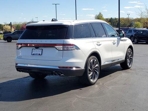 Pristine White Metallic Tri-Coat 2026 Lincoln Aviator Reserve AWD