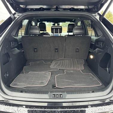 2022 Ford Edge ST Line