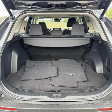 2019 Toyota RAV4 Hybrid XLE