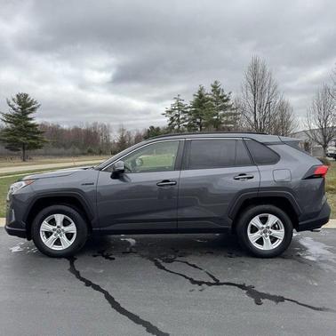 2019 Toyota RAV4 Hybrid XLE