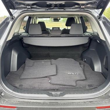 2019 Toyota RAV4 Hybrid XLE