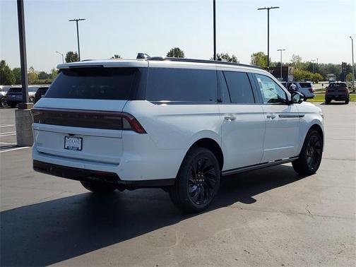 2025 Lincoln Navigator Reserve