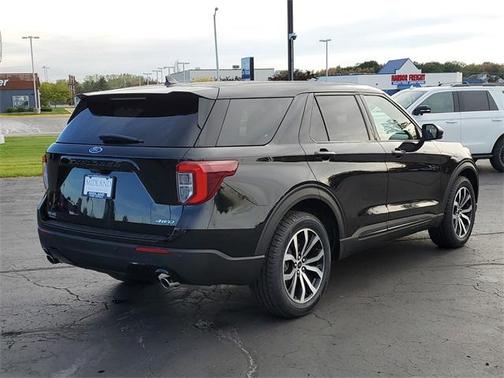 2022 Ford Explorer ST-Line