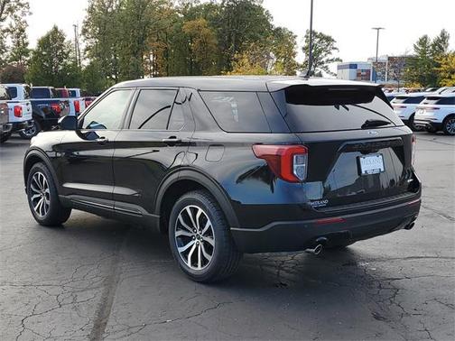 2022 Ford Explorer ST-Line