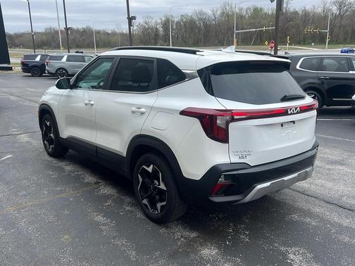 2024 Kia Seltos EX