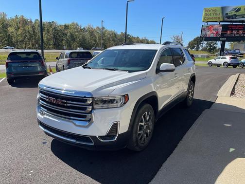 2023 GMC Acadia SLE