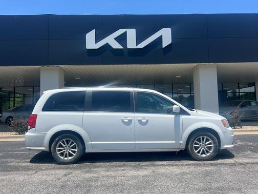 2020 Dodge Grand Caravan SXT