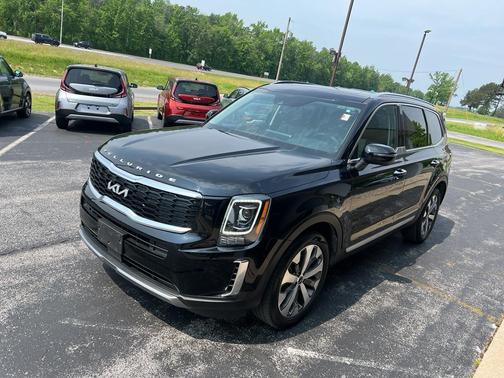 2022 Kia Telluride S