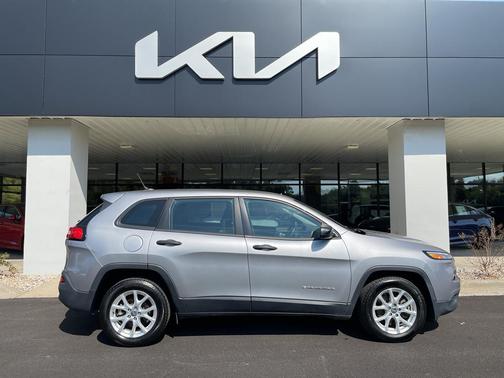 2017 Jeep Cherokee Sport