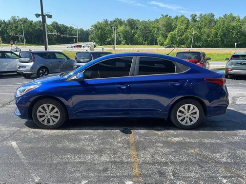 2020 Hyundai Accent SE