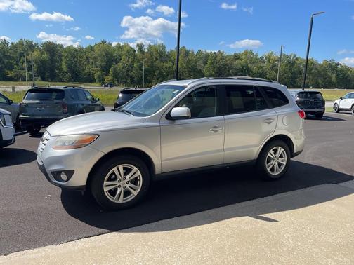 2011 Hyundai SANTA FE SE