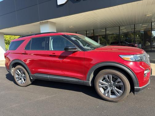 2024 Ford Explorer XLT