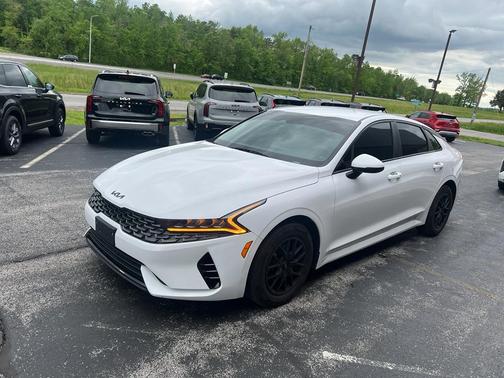 2022 Kia K5 LXS