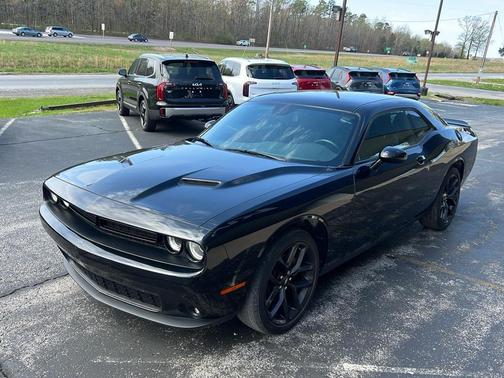 2021 Dodge Challenger SXT