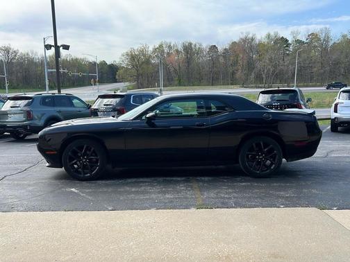 2021 Dodge Challenger SXT