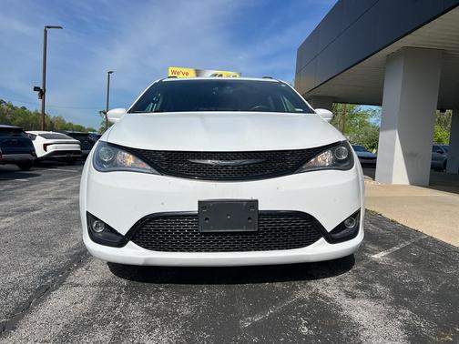 2019 Chrysler Pacifica Touring-L Plus