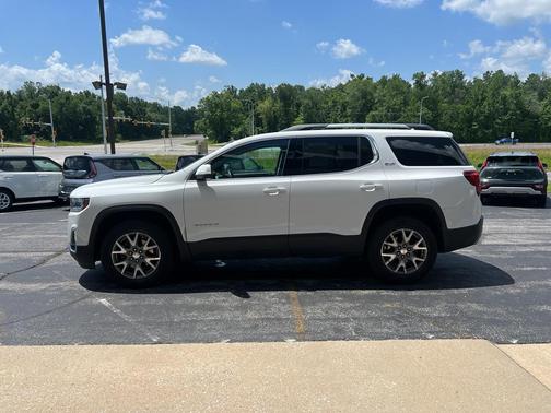 2021 GMC Acadia SLT