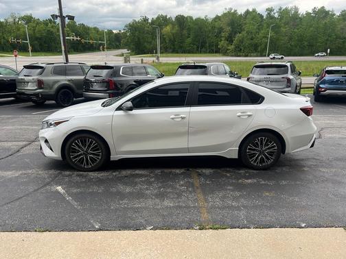 2023 Kia Forte GT-Line