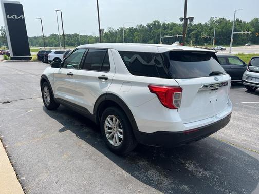 2020 Ford Explorer Base